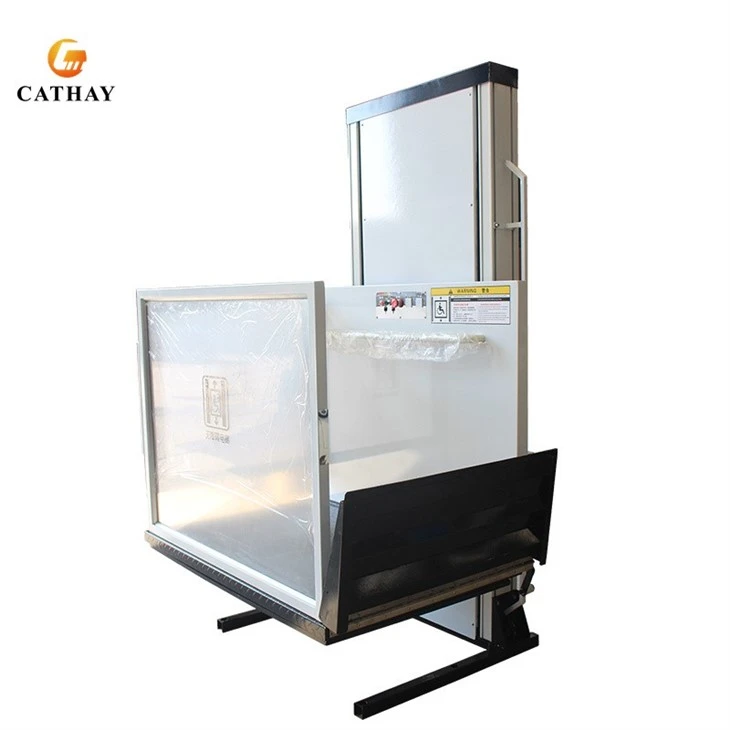 Wheelchair Lift With Closed Cabin
